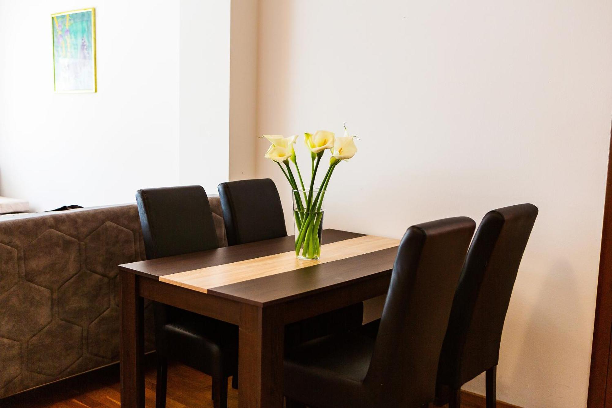 City Montesun Apartments 2 Μπούντβα Εξωτερικό φωτογραφία