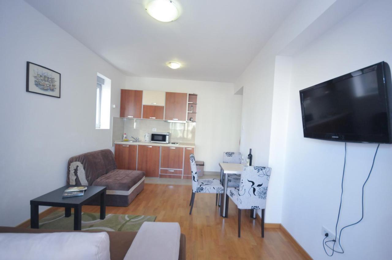 City Montesun Apartments 2 Μπούντβα Εξωτερικό φωτογραφία