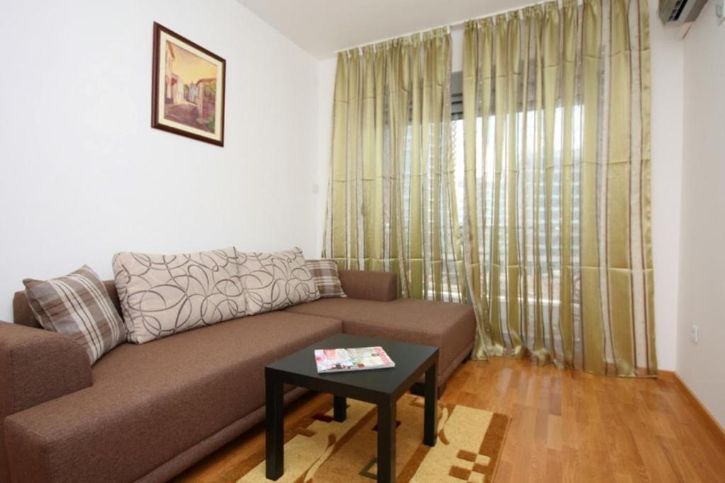 City Montesun Apartments 2 Μπούντβα Εξωτερικό φωτογραφία